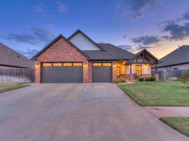 5704 Tiger Stone Drive, Mustang, OK 73064