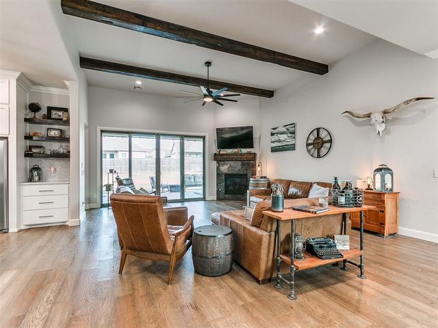 5704 Tiger Stone Drive, Mustang, OK 73064