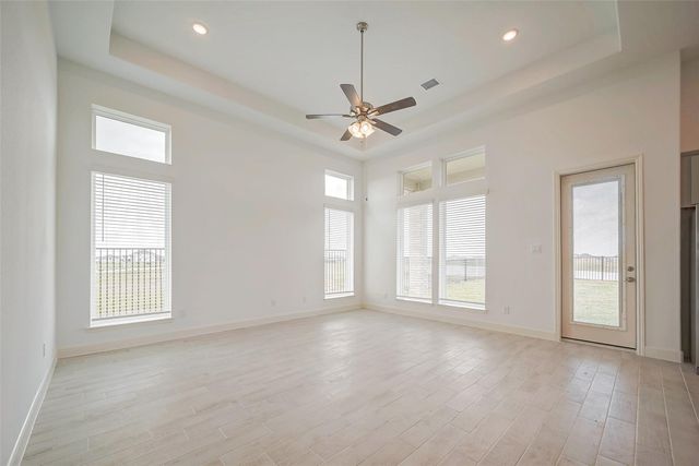 3007 Golden Isle Drive, Texas City, TX 77568