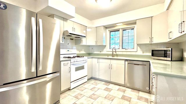 100 Dellwood Road, Edison, NJ 08820