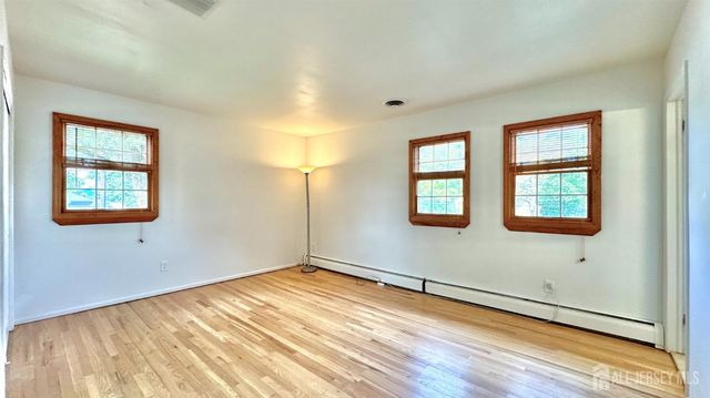 100 Dellwood Road, Edison, NJ 08820