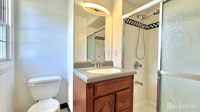 100 Dellwood Road, Edison, NJ 08820