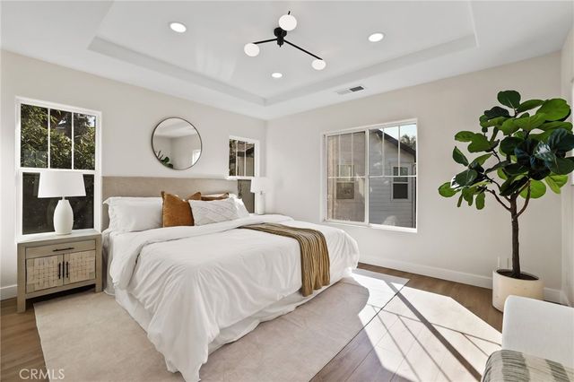 58 Potters Bnd, Ladera Ranch, CA 92694