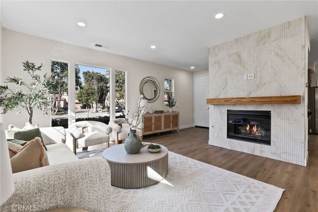 58 Potters Bnd, Ladera Ranch, CA 92694