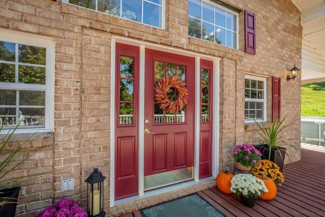 279 HELMS RD, Stanley, VA 22851