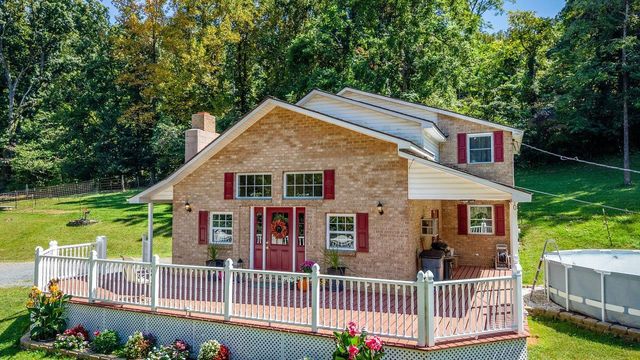 279 HELMS RD, Stanley, VA 22851