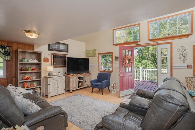 279 HELMS RD, Stanley, VA 22851