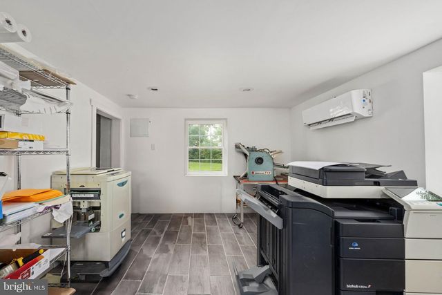 215 IRVING AVE N, Colonial Beach, VA 22443