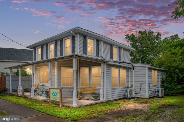 215 IRVING AVE N, Colonial Beach, VA 22443