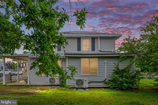 215 IRVING AVE N, Colonial Beach, VA 22443