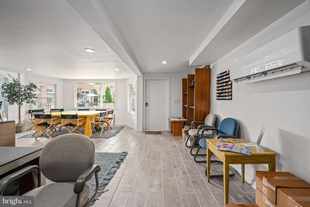 215 IRVING AVE N, Colonial Beach, VA 22443