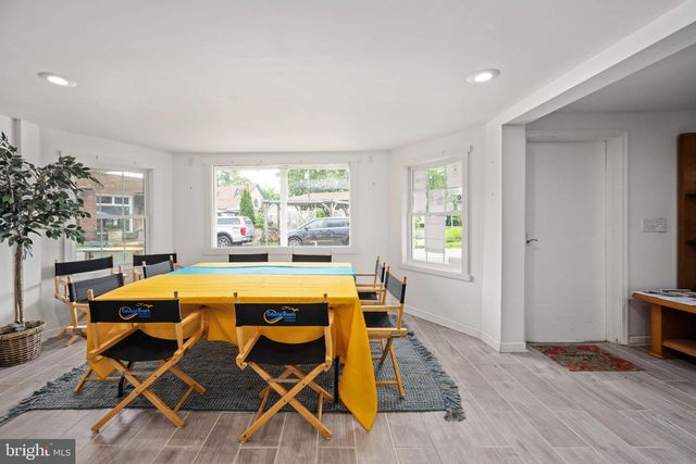 215 IRVING AVE N, Colonial Beach, VA 22443