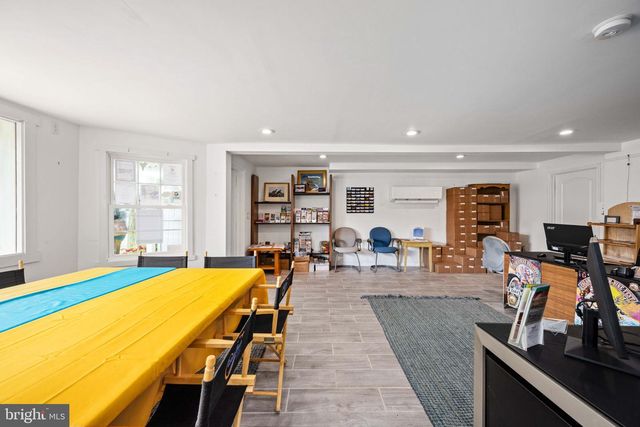 215 IRVING AVE N, Colonial Beach, VA 22443