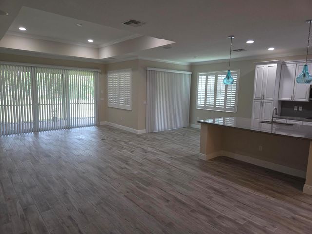 11441 SW Lake Park Drive, Port St. Lucie, FL 34987