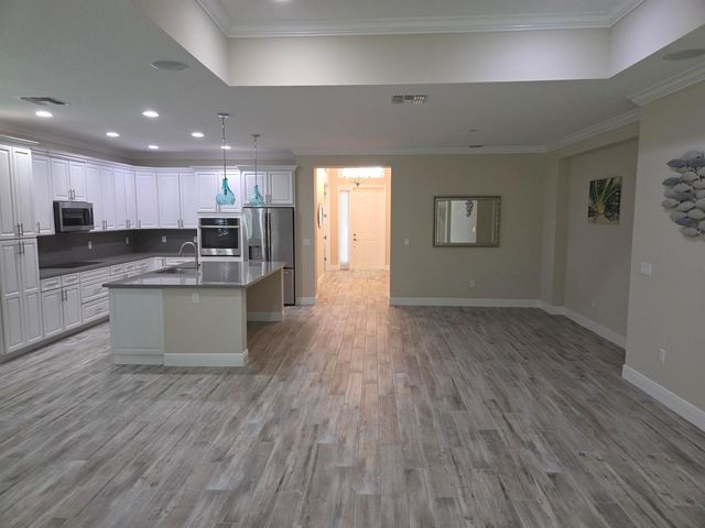 11441 SW Lake Park Drive, Port St. Lucie, FL 34987