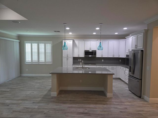 11441 SW Lake Park Drive, Port St. Lucie, FL 34987