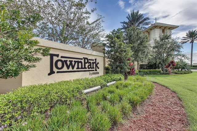 11441 SW Lake Park Drive, Port St. Lucie, FL 34987