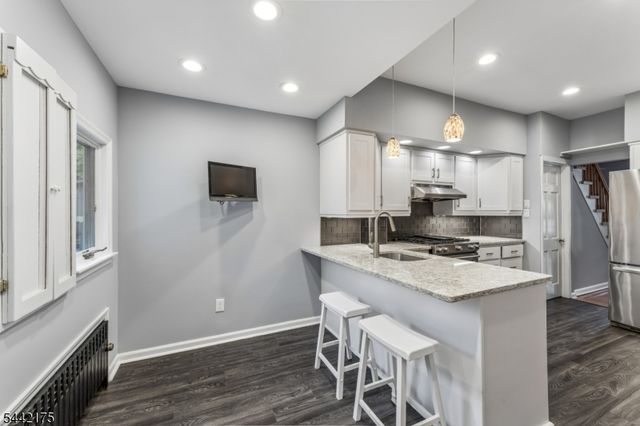33 Myrtle Ave, Nutley Twp., NJ 07110