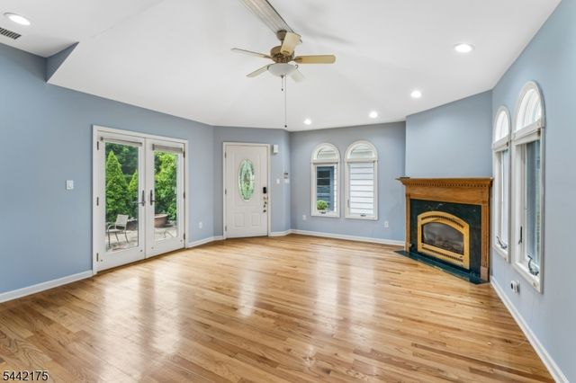 33 Myrtle Ave, Nutley Twp., NJ 07110