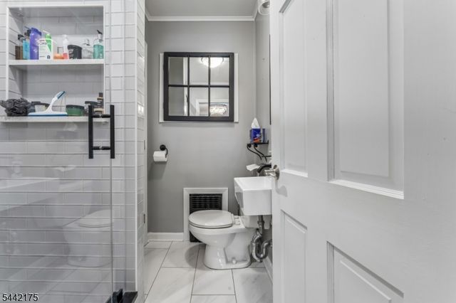 33 Myrtle Ave, Nutley Twp., NJ 07110