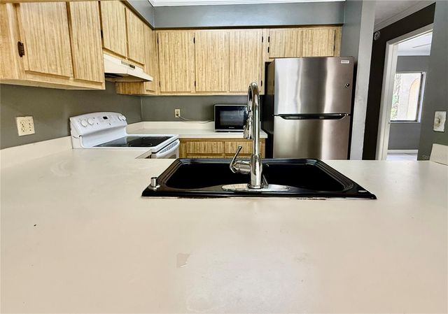 2735 SW 35TH PLACE 601, Gainesville, FL 32608