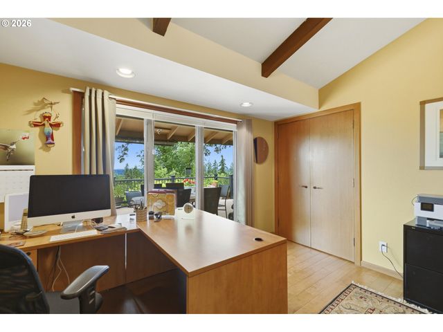 4150 Se PINEHURST Ave, Milwaukie, OR 97267