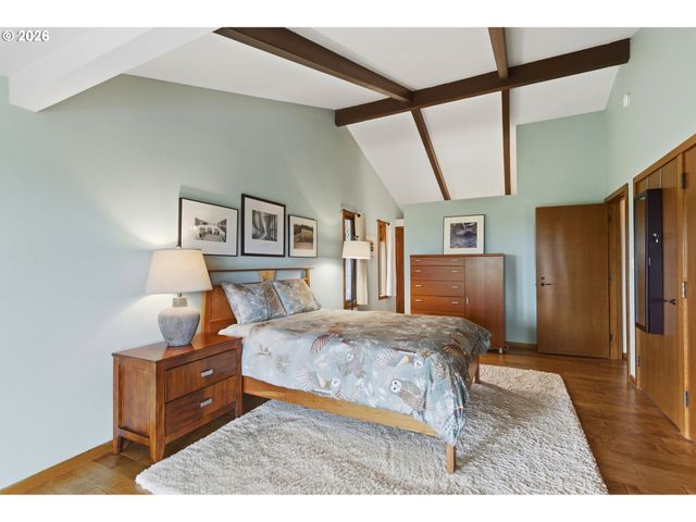 4150 Se PINEHURST Ave, Milwaukie, OR 97267