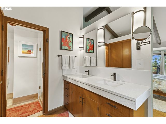 4150 Se PINEHURST Ave, Milwaukie, OR 97267