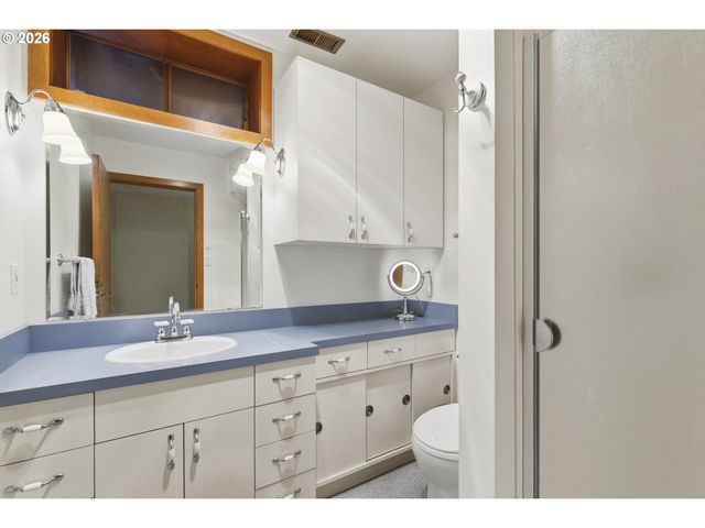 4150 Se PINEHURST Ave, Milwaukie, OR 97267