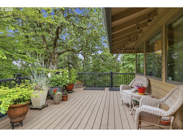 4150 Se PINEHURST Ave, Milwaukie, OR 97267