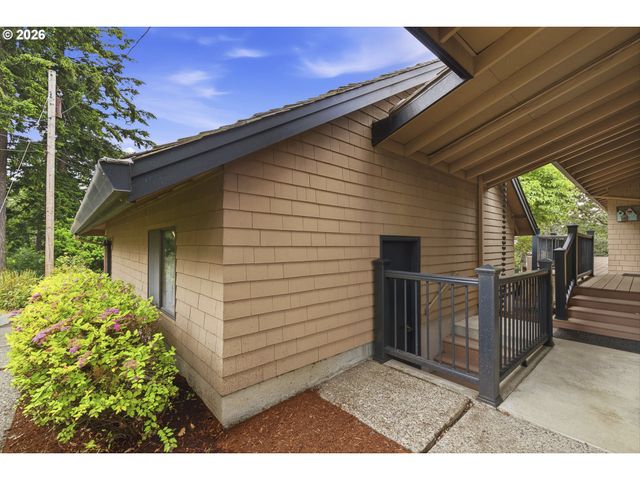 4150 Se PINEHURST Ave, Milwaukie, OR 97267