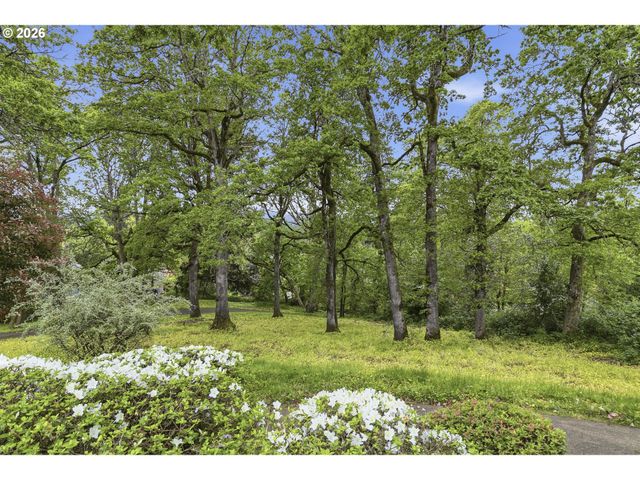 4150 Se PINEHURST Ave, Milwaukie, OR 97267