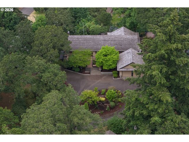 4150 Se PINEHURST Ave, Milwaukie, OR 97267