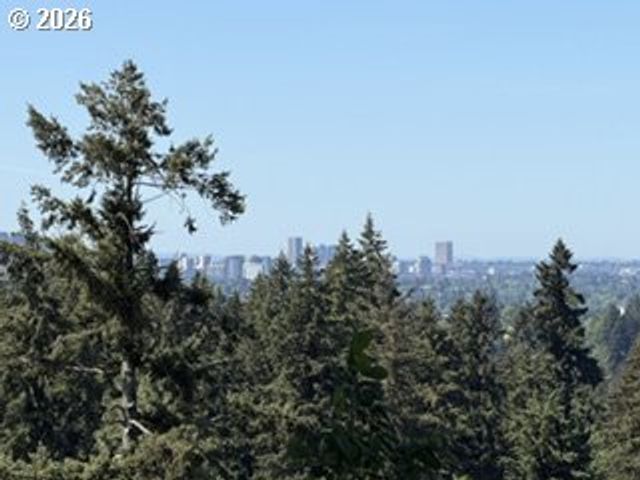 4150 Se PINEHURST Ave, Milwaukie, OR 97267