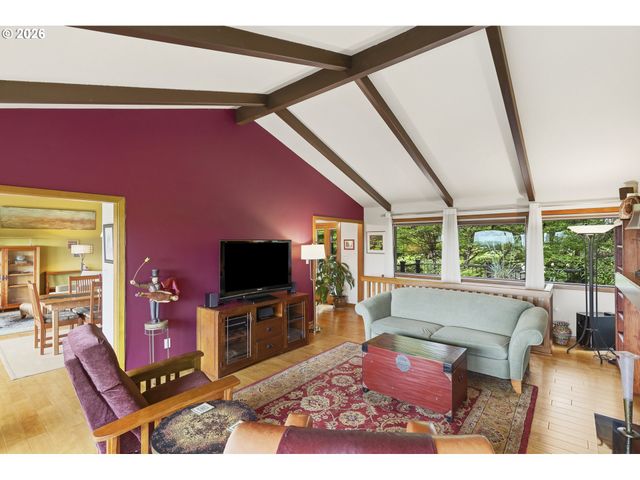 4150 Se PINEHURST Ave, Milwaukie, OR 97267
