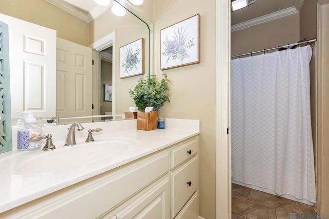 41218 Clearwater Ave, Gonzales, LA 70737