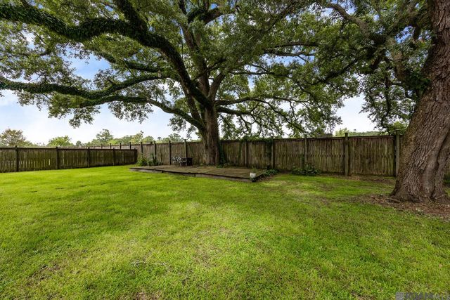41218 Clearwater Ave, Gonzales, LA 70737