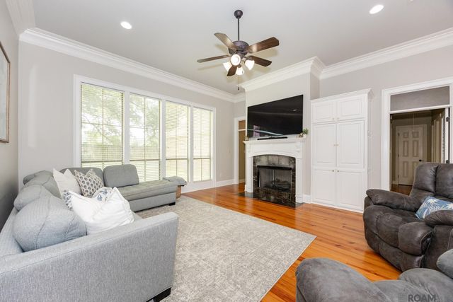 41218 Clearwater Ave, Gonzales, LA 70737