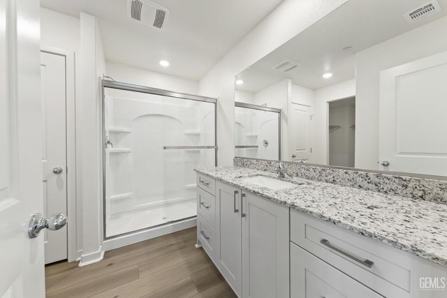 7612 Rambutan Place, Bakersfield, CA 93313