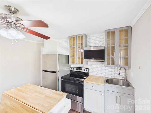 4207 Somerdale Lane, Charlotte, NC 28205