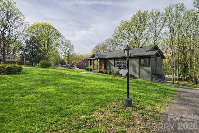 4207 Somerdale Lane, Charlotte, NC 28205