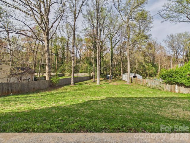 4207 Somerdale Lane, Charlotte, NC 28205