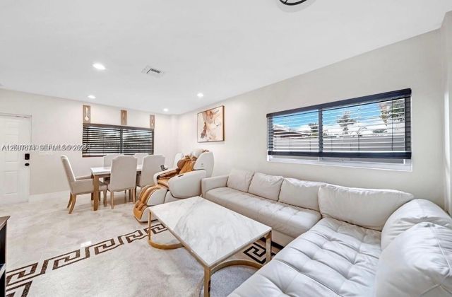 615 NW 10th Terrace 1, Fort Lauderdale, FL 33311