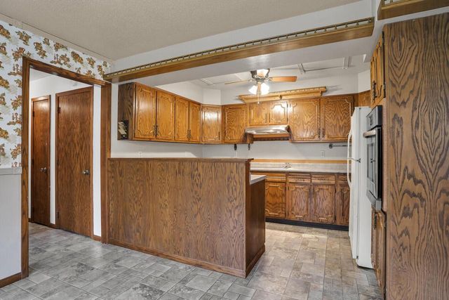 908 Monroe STREET, Onalaska, WI 54650