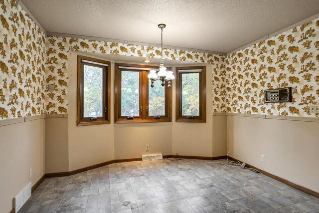 908 Monroe STREET, Onalaska, WI 54650