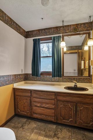 908 Monroe STREET, Onalaska, WI 54650