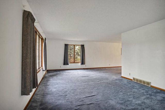 908 Monroe STREET, Onalaska, WI 54650