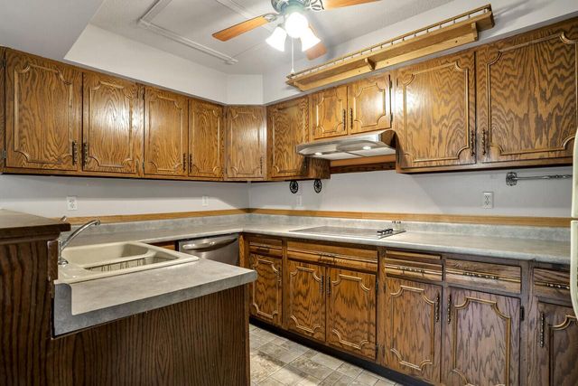 908 Monroe STREET, Onalaska, WI 54650