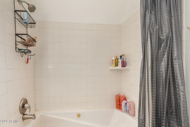 7114 E GRANDVIEW Street, Mesa, AZ 85207