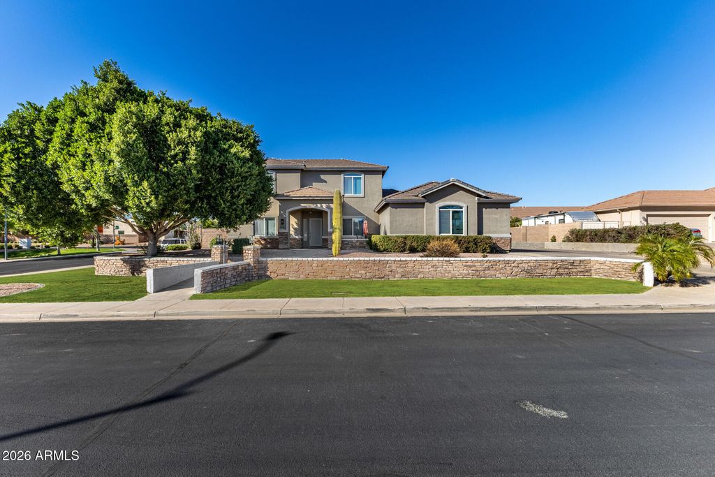 7114 E GRANDVIEW Street, Mesa, AZ 85207 — exterior